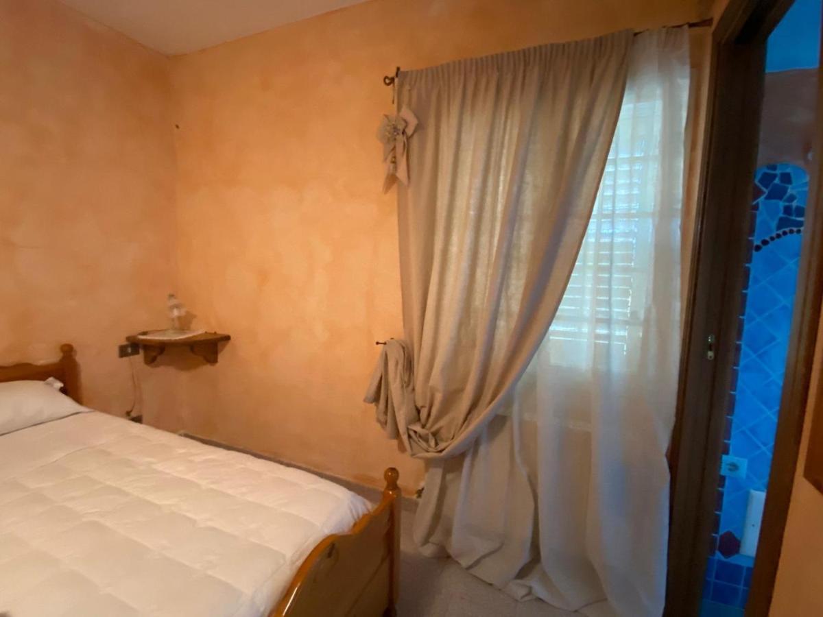 Bed And Breakfast Li Paduli Alvi Cannigione Exterior foto